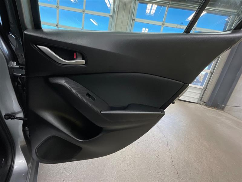 2015 MAZDA MAZDA3 I SPORT