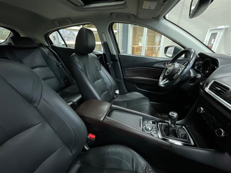 2018 MAZDA MAZDA3 5-DOOR Grand Touring