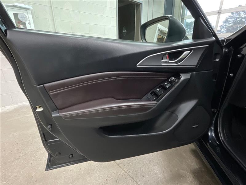 2018 MAZDA MAZDA3 5-DOOR Grand Touring