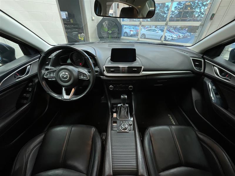 2018 MAZDA MAZDA3 TOURING