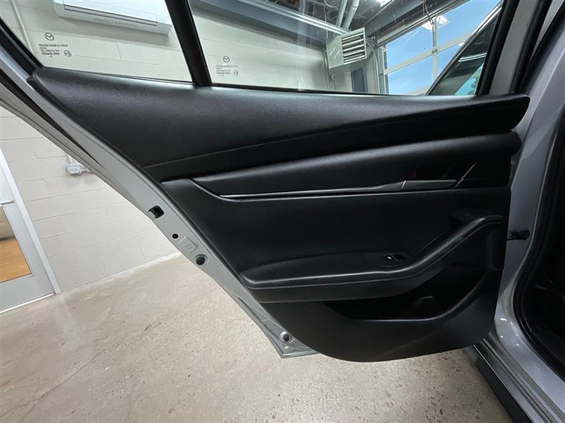 2020 MAZDA MAZDA3 Select 