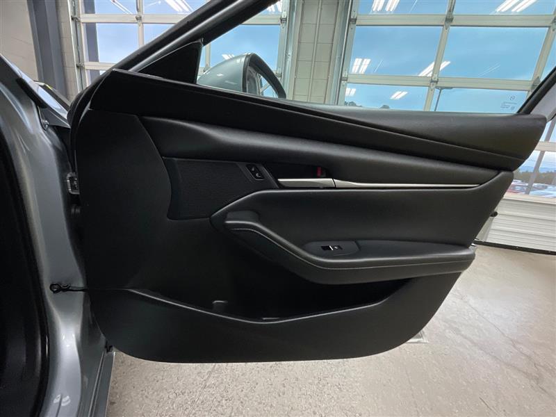 2020 MAZDA MAZDA3 Select 