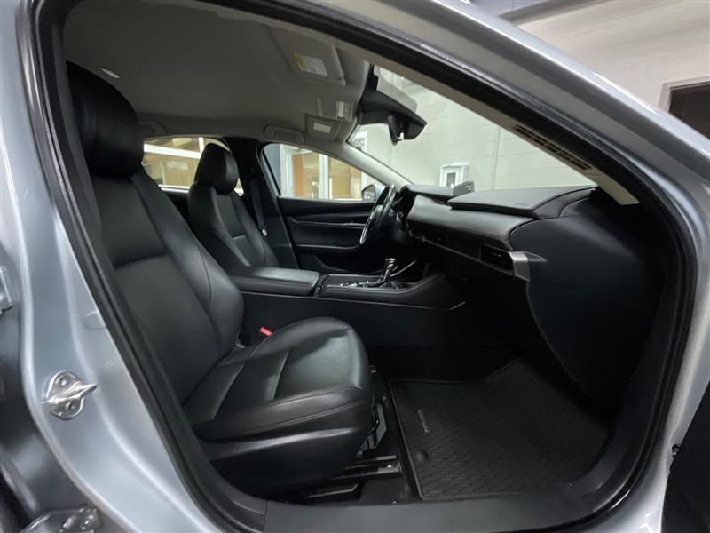 2020 MAZDA MAZDA3 Select 