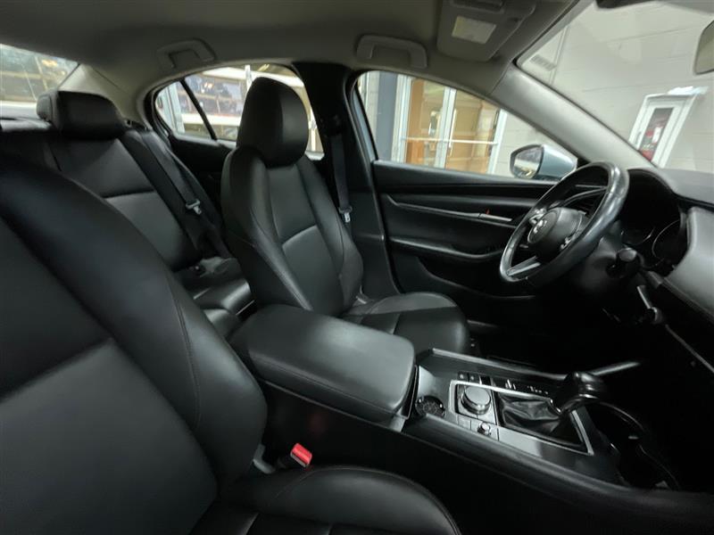 2020 MAZDA MAZDA3 Select 