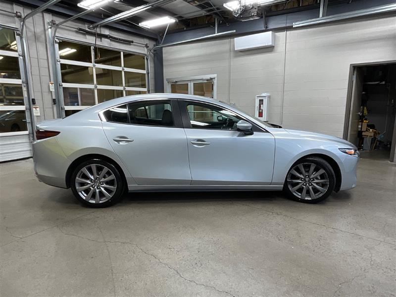 2020 MAZDA MAZDA3 Select 