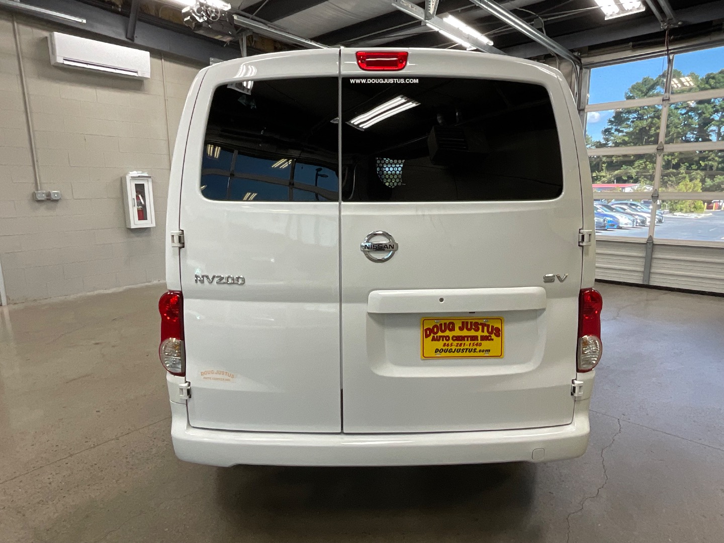 2017 Nissan NV200 SV photo 4