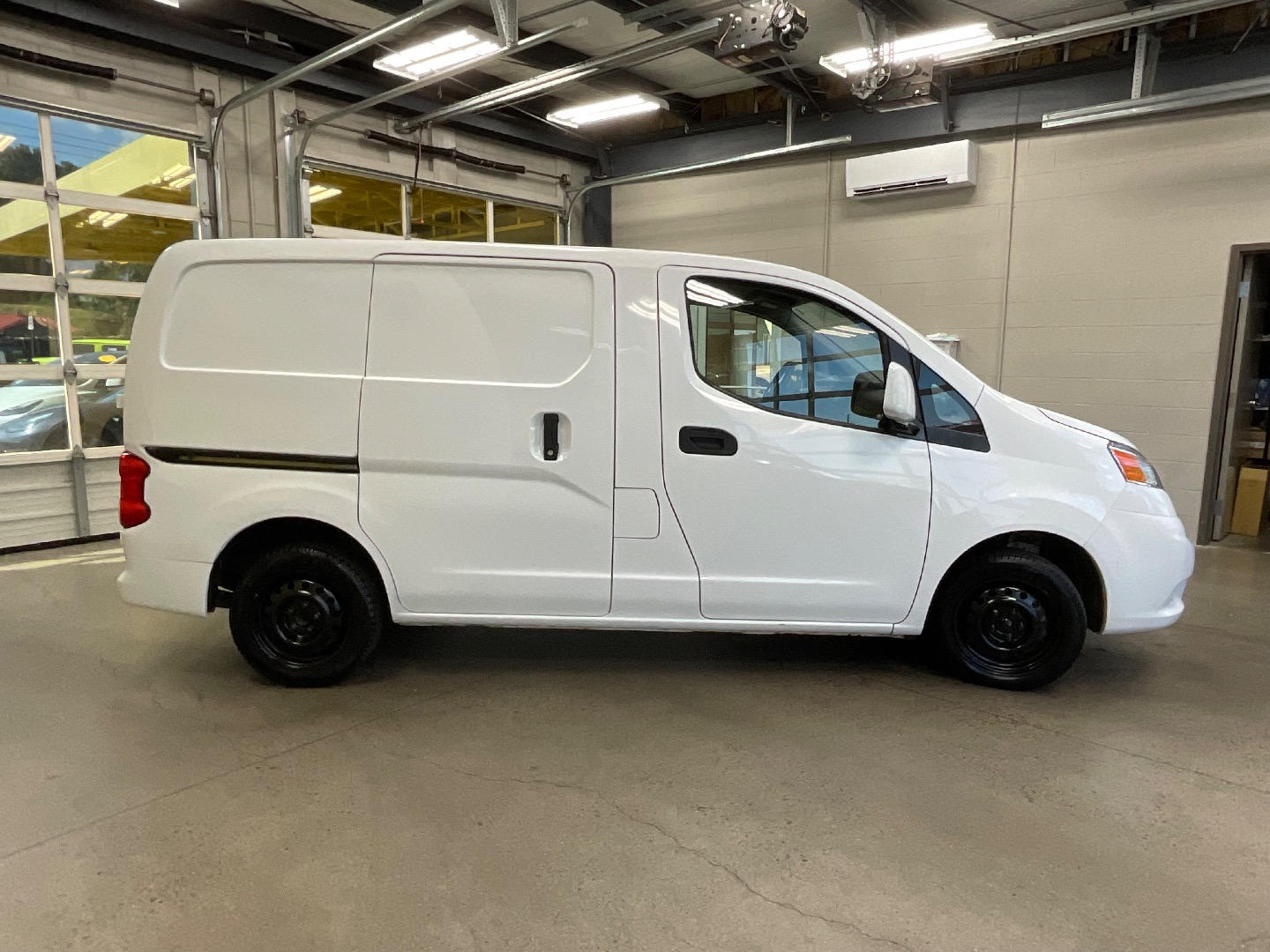 2017 Nissan NV200 SV photo 6