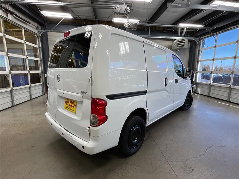 2021 NISSAN NV200 SV