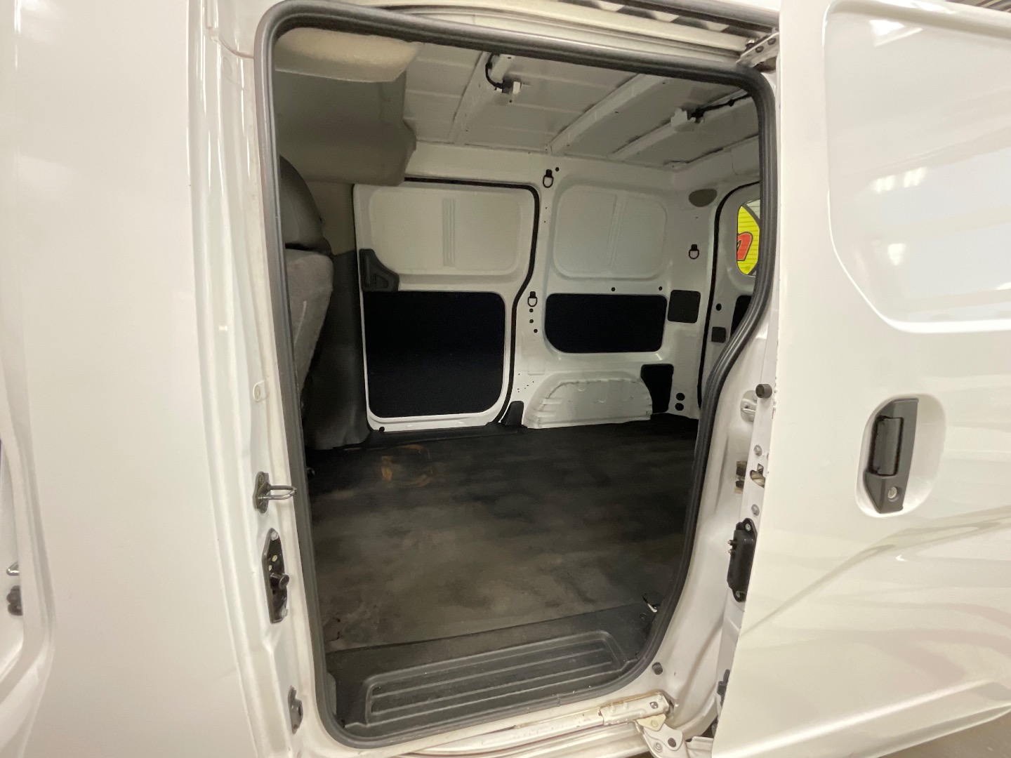 2020 Nissan NV200 SV photo 14