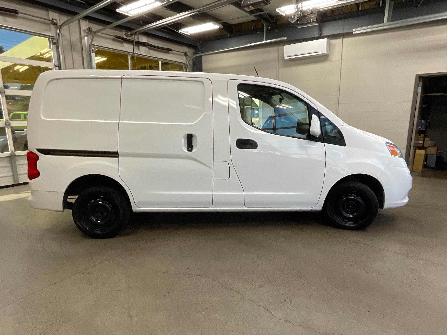 2020 Nissan NV200 SV photo 6