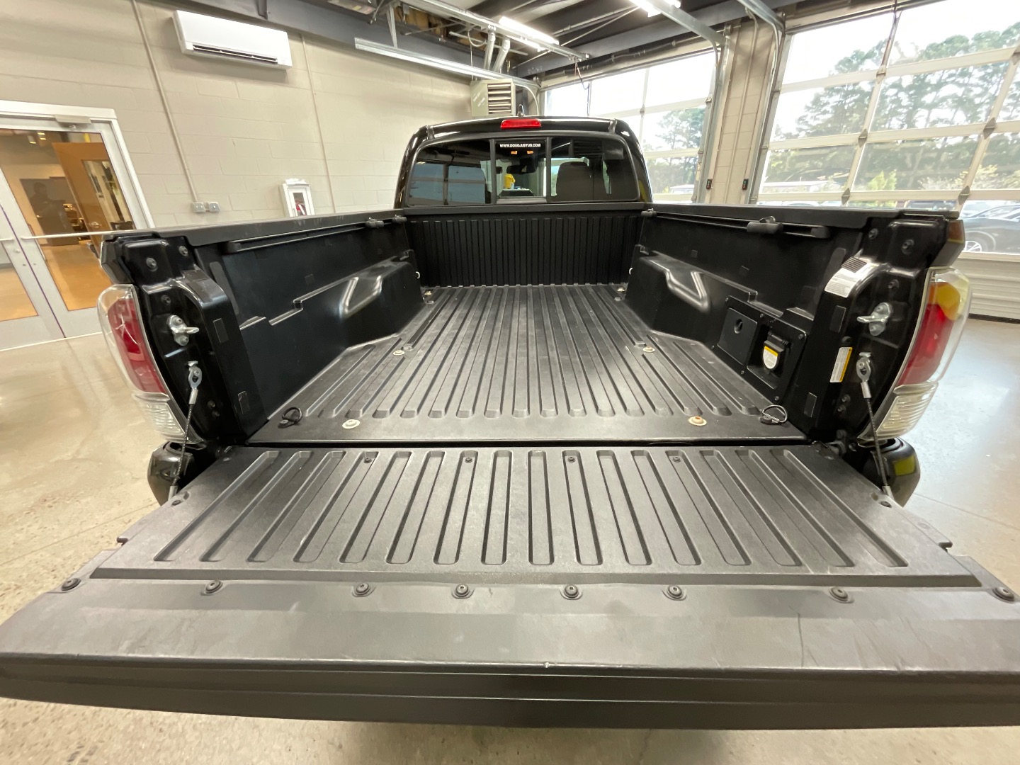 2022 Toyota Tacoma TRD photo 12
