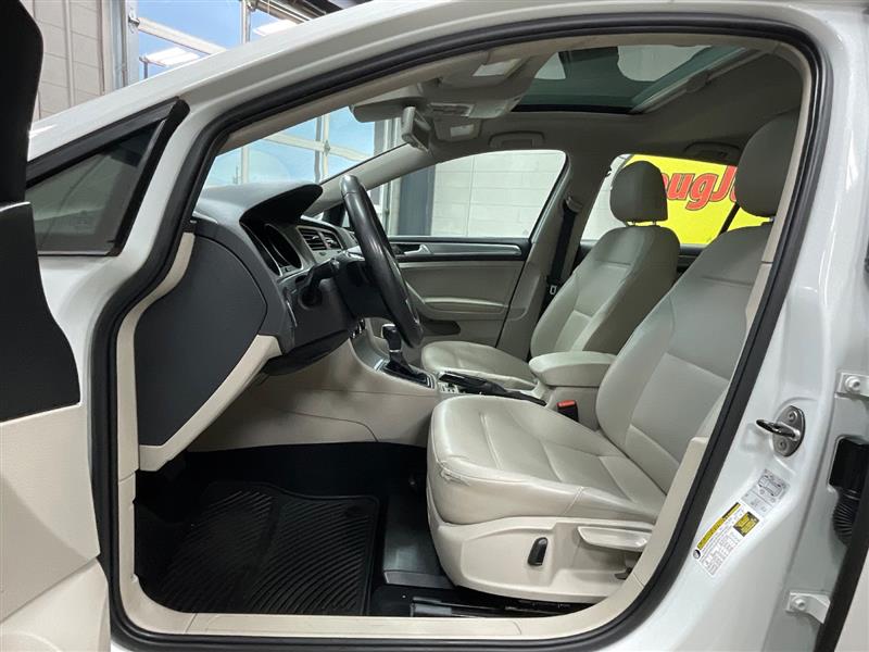 2016 VOLKSWAGEN GOLF TSI