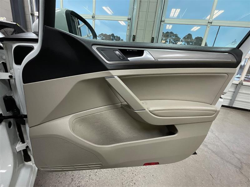 2016 VOLKSWAGEN GOLF TSI