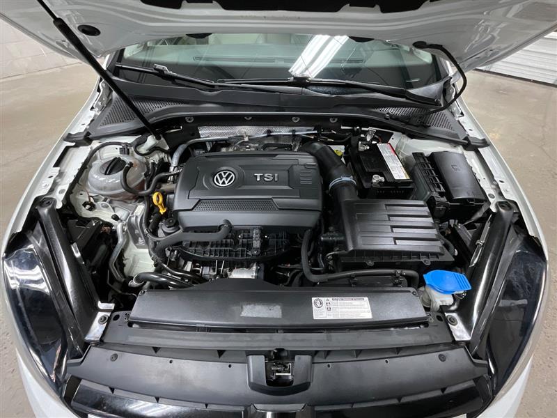 2016 VOLKSWAGEN GOLF TSI