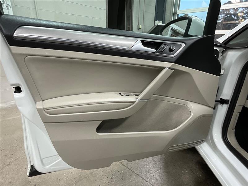 2016 VOLKSWAGEN GOLF TSI