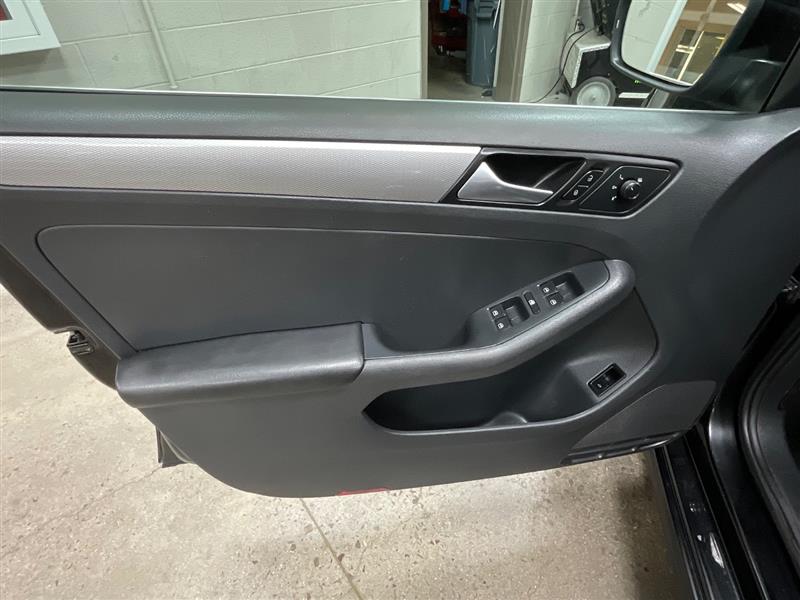 2017 VOLKSWAGEN JETTA 1.4T SE