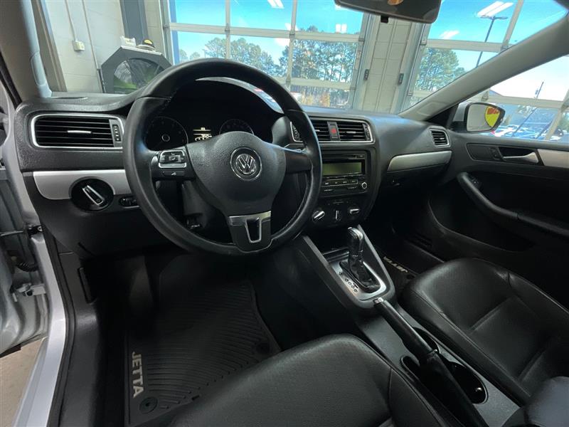 2013 VOLKSWAGEN JETTA SE