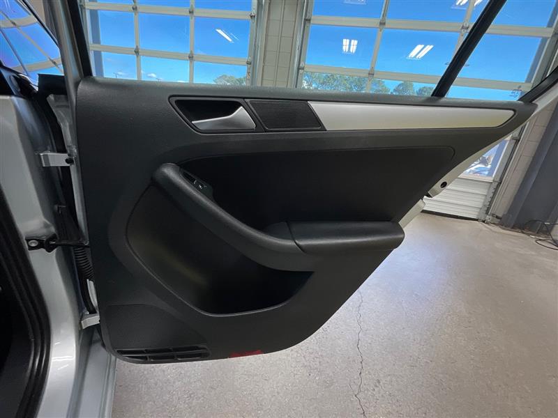 2013 VOLKSWAGEN JETTA SE