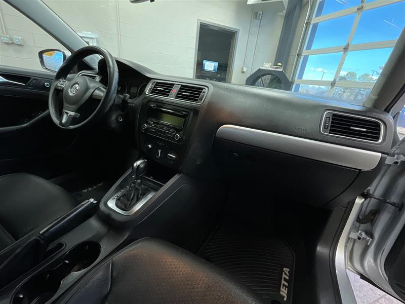 2013 VOLKSWAGEN JETTA SE