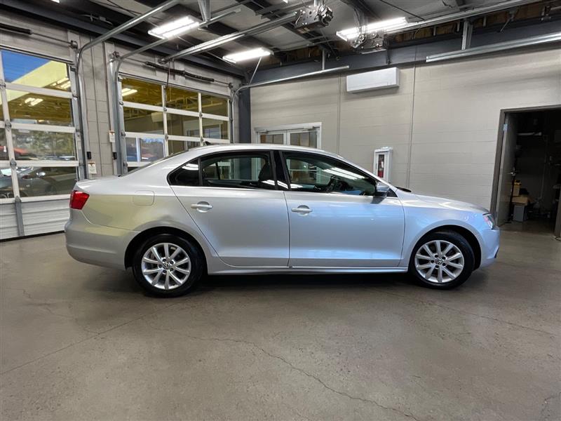 2013 VOLKSWAGEN JETTA SE