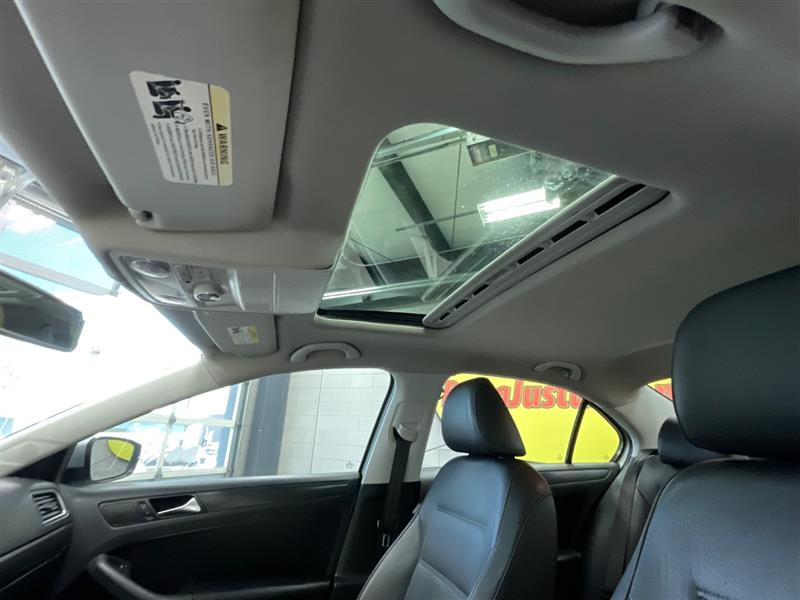 2012 VOLKSWAGEN JETTA SE