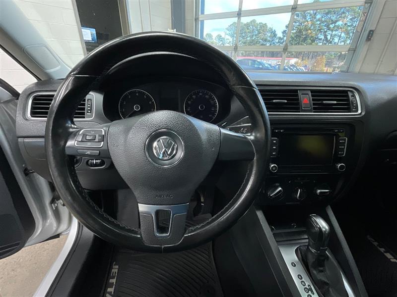 2012 VOLKSWAGEN JETTA SE