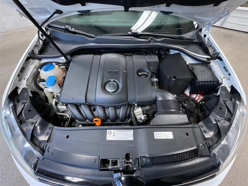 2013 VOLKSWAGEN JETTA SE