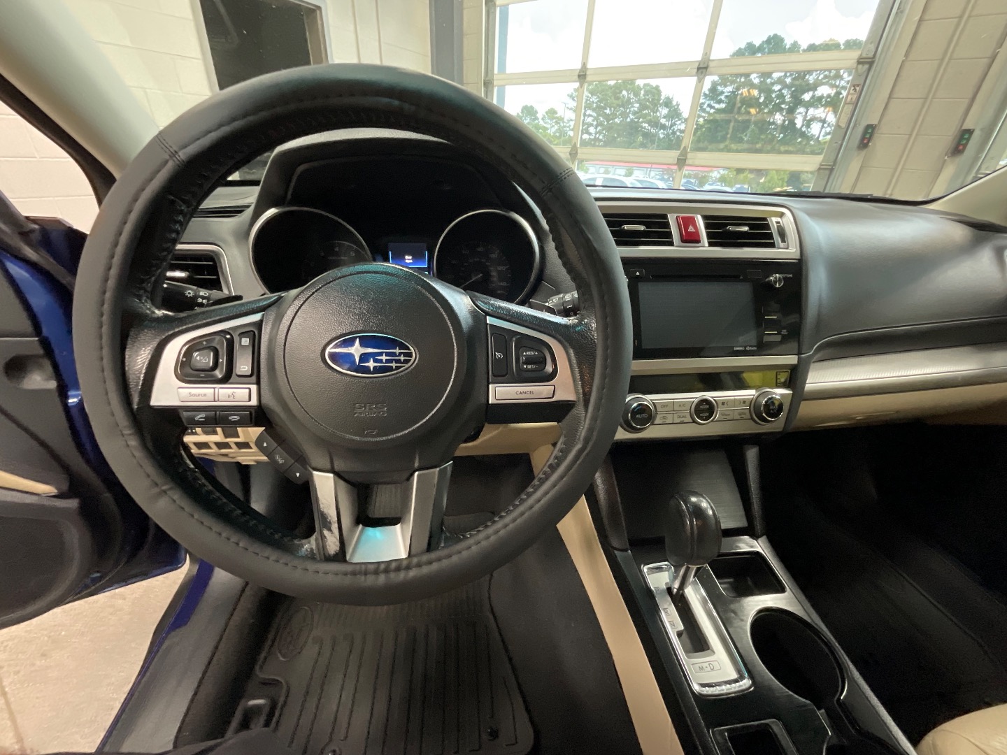 2017 Subaru Outback Premium photo 13