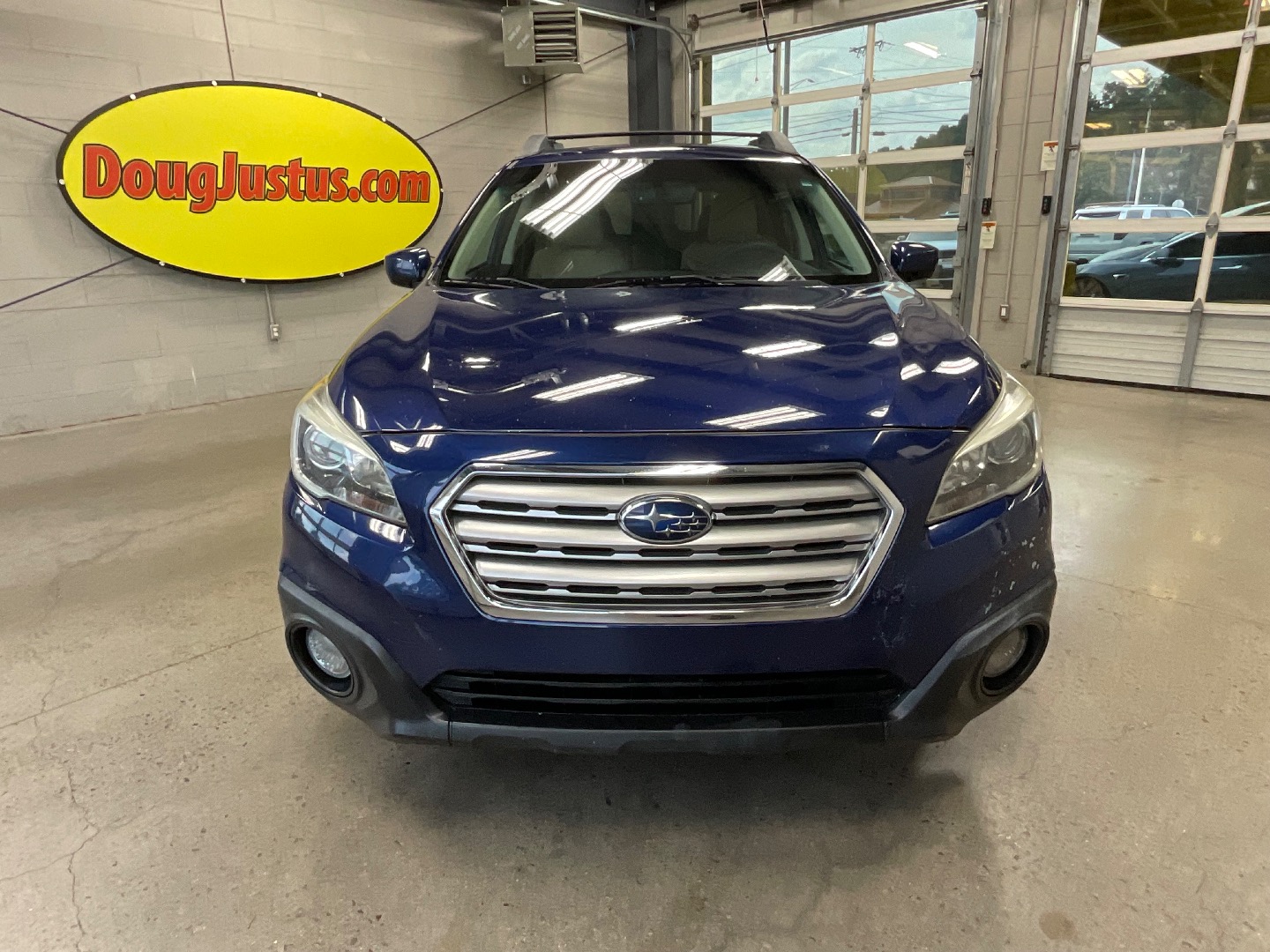2017 Subaru Outback Premium photo 8
