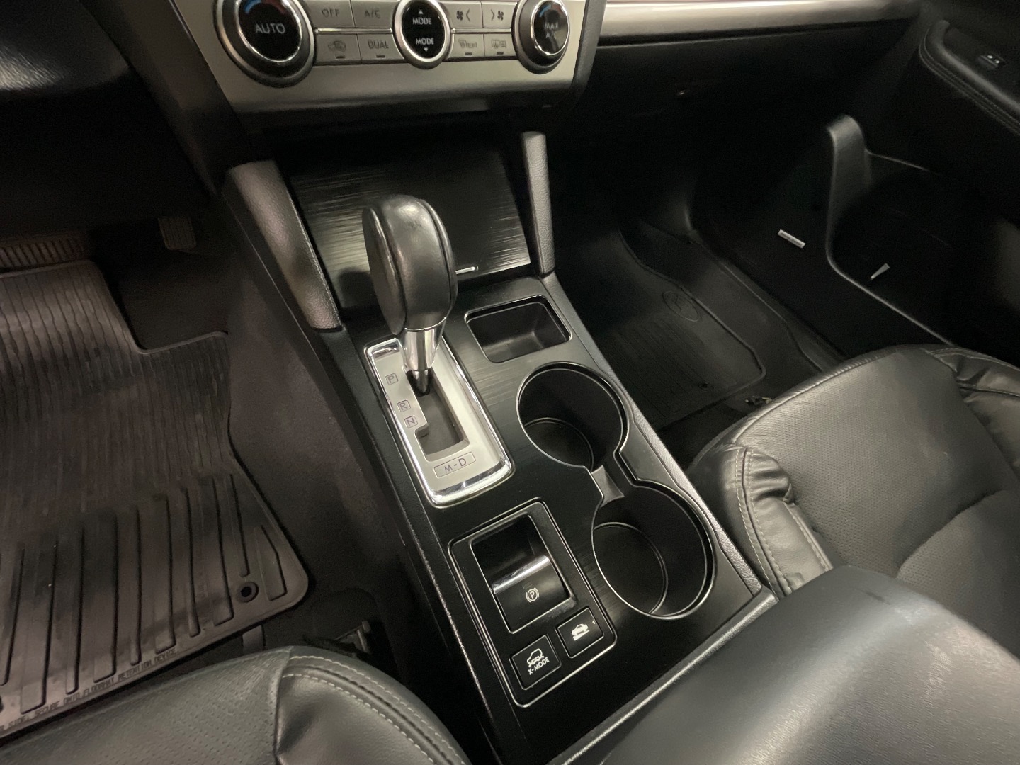 2017 Subaru Outback Limited photo 15