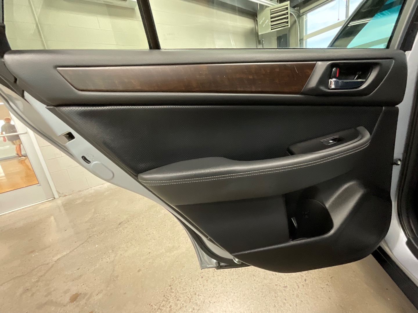 2017 Subaru Outback Limited photo 17
