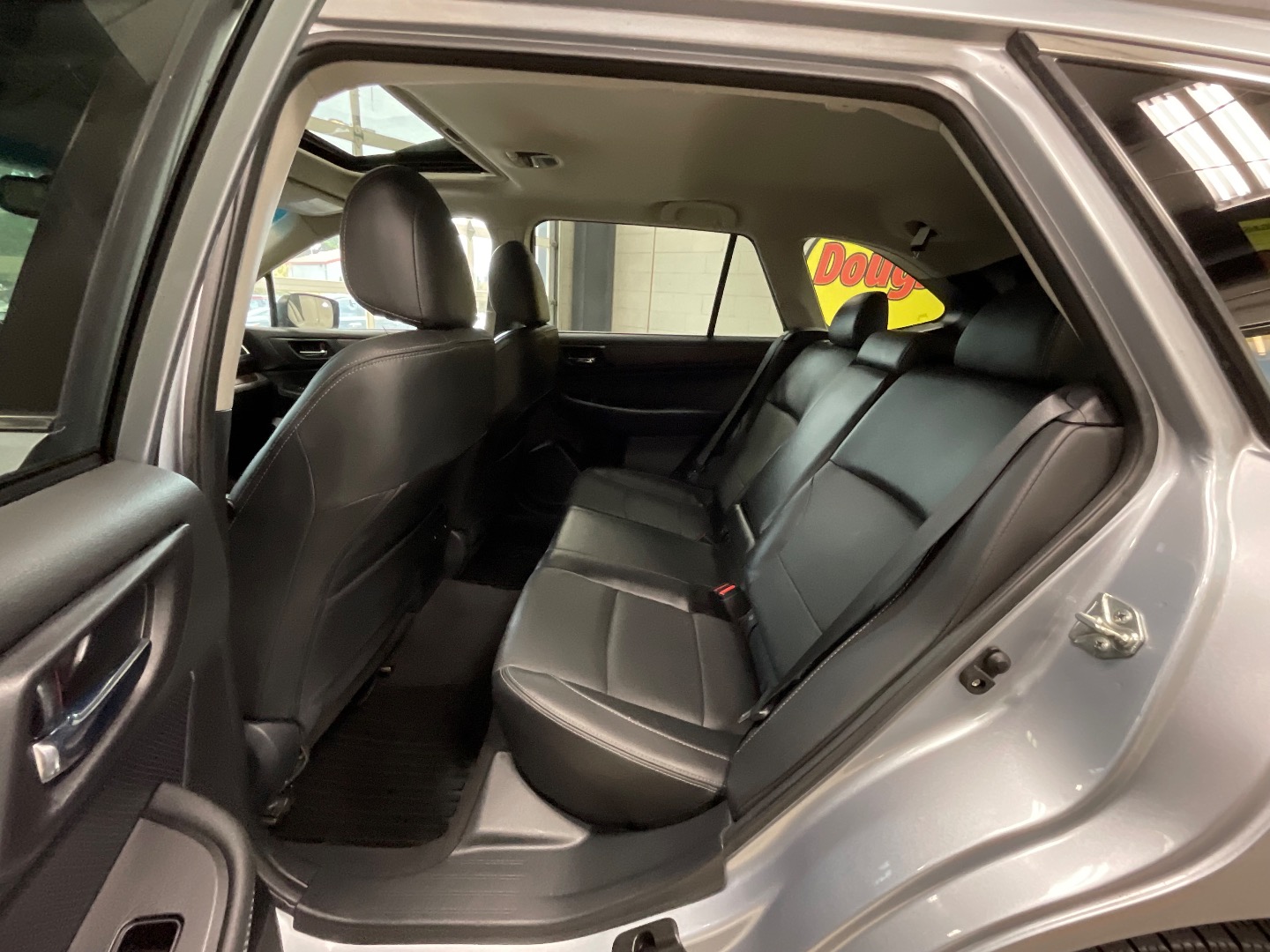 2017 Subaru Outback Limited photo 18