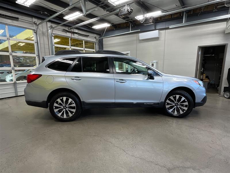 2017 SUBARU OUTBACK LIMITED