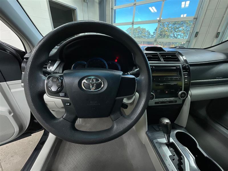 2012 TOYOTA CAMRY HYBRID XLE