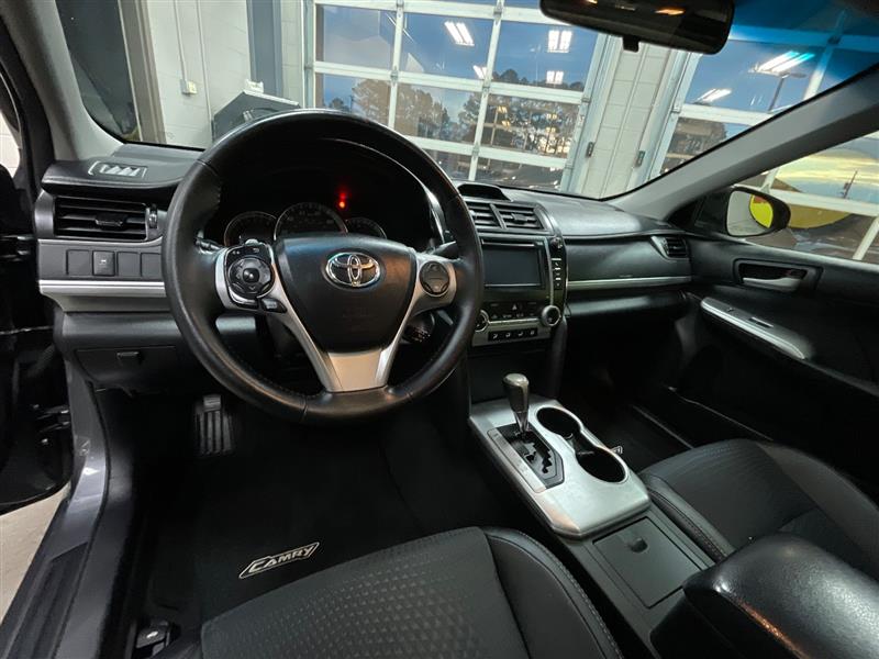 2013 TOYOTA CAMRY SE