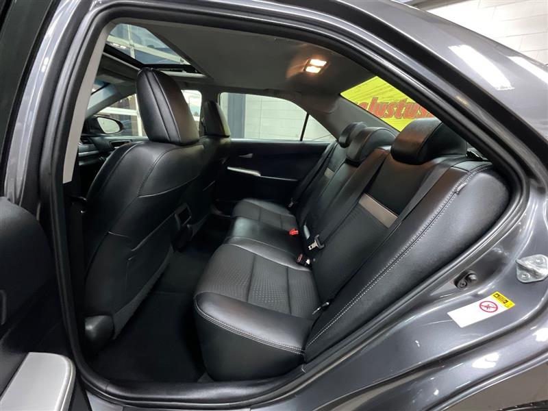 2013 TOYOTA CAMRY SE