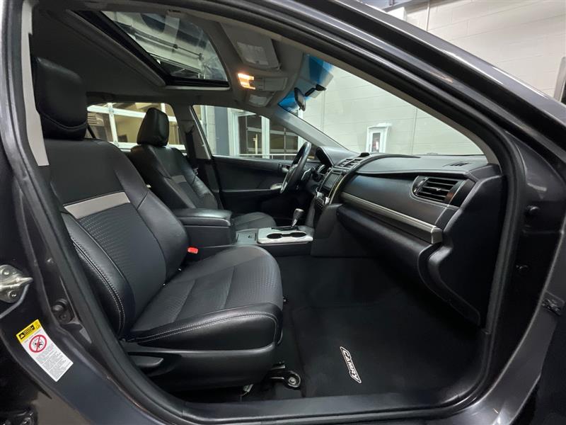 2013 TOYOTA CAMRY SE