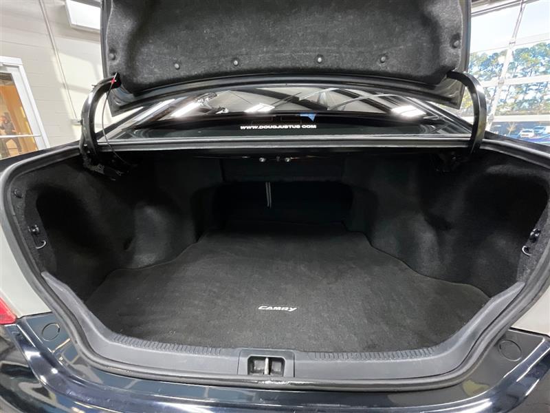 2013 TOYOTA CAMRY LE