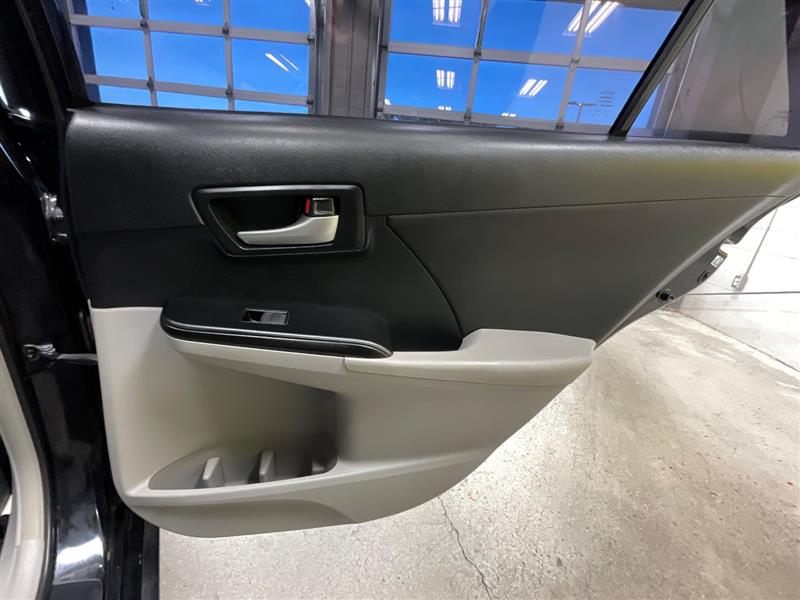 2013 TOYOTA CAMRY LE