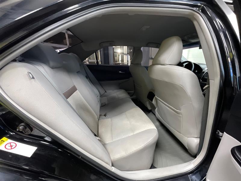 2013 TOYOTA CAMRY LE