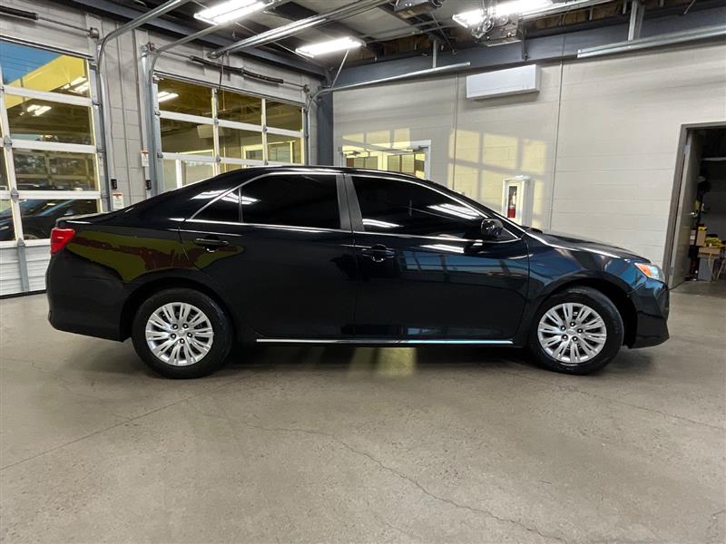 2013 TOYOTA CAMRY LE