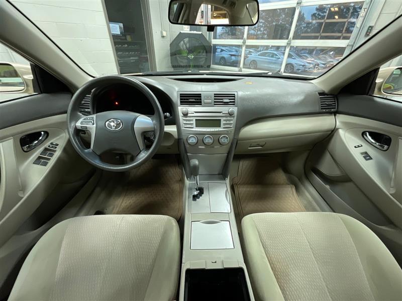 2010 TOYOTA CAMRY LE