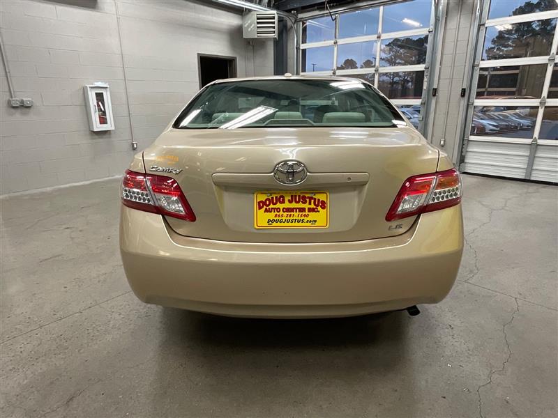 2010 TOYOTA CAMRY LE