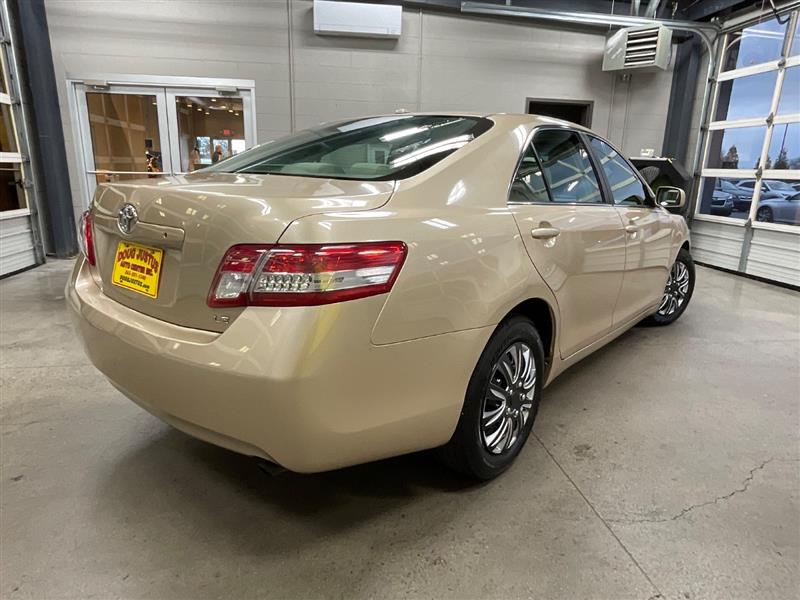 2010 TOYOTA CAMRY LE