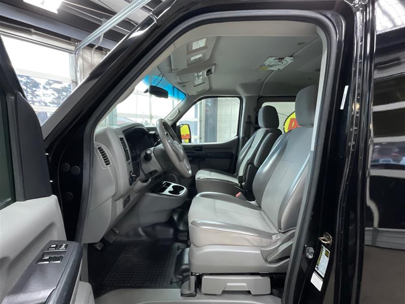 2017 NISSAN NV PASSENGER S