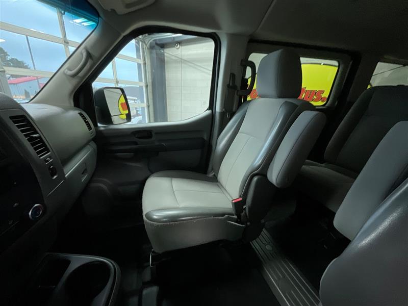 2017 NISSAN NV PASSENGER S