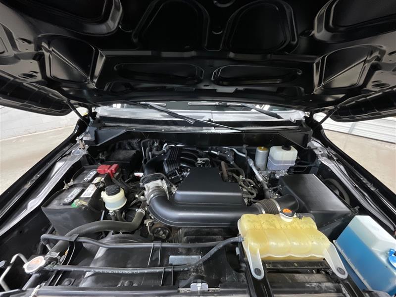 2017 NISSAN NV PASSENGER S