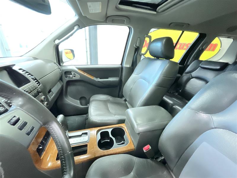 2007 NISSAN PATHFINDER LE