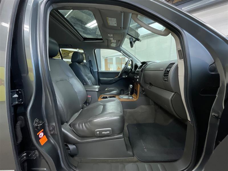 2007 NISSAN PATHFINDER LE
