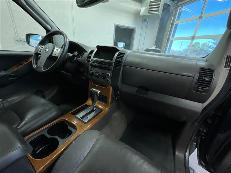 2007 NISSAN PATHFINDER LE